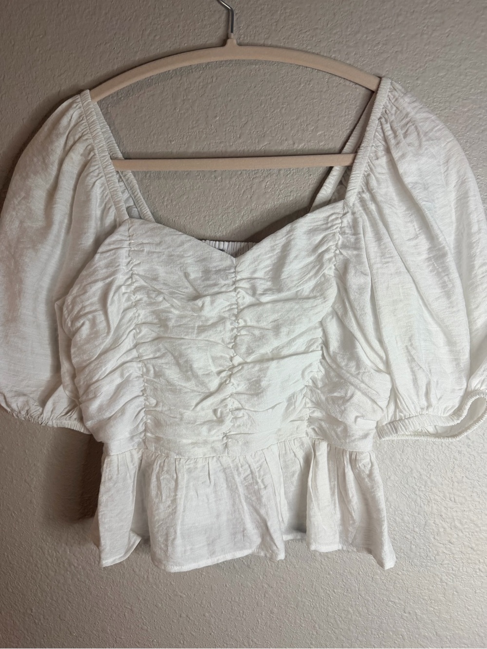 Women's White Ruched Peplum Puff Sleeve Top